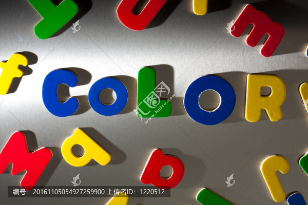 彩色字母