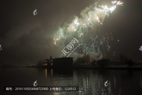 禮炮在道加瓦河