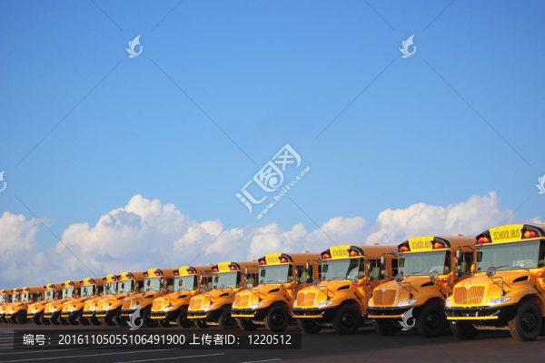 校車排