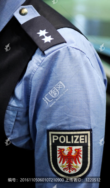警方