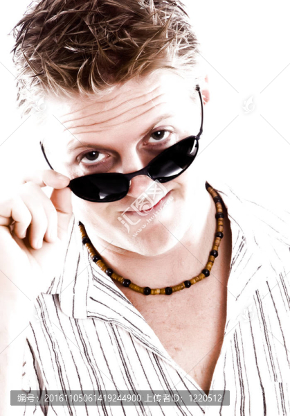 年輕有魅力的男人