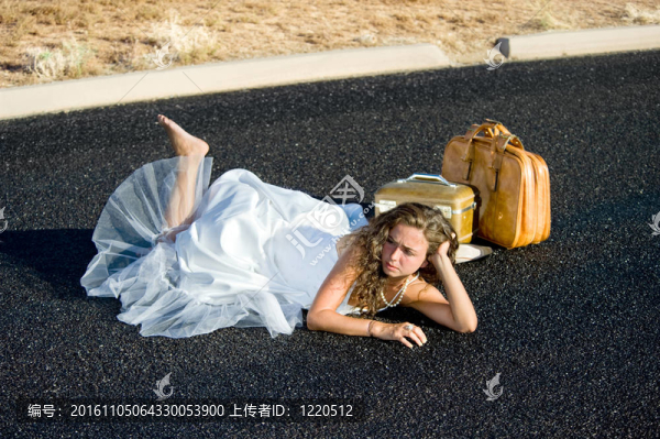 新娘在街上