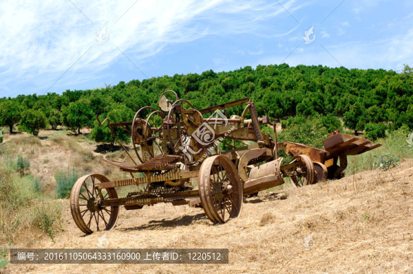 陳舊的農(nóng)業(yè)設(shè)備
