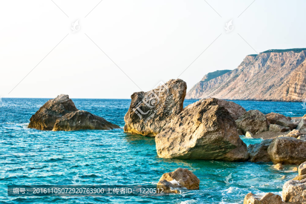 海中的巖石