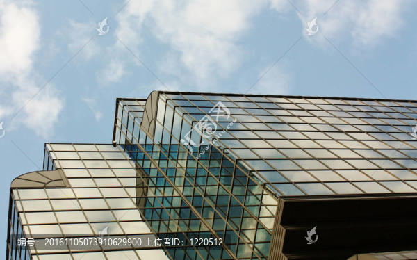 關(guān)于高科技建筑立面的思考