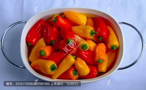 菜里的甜辣椒
