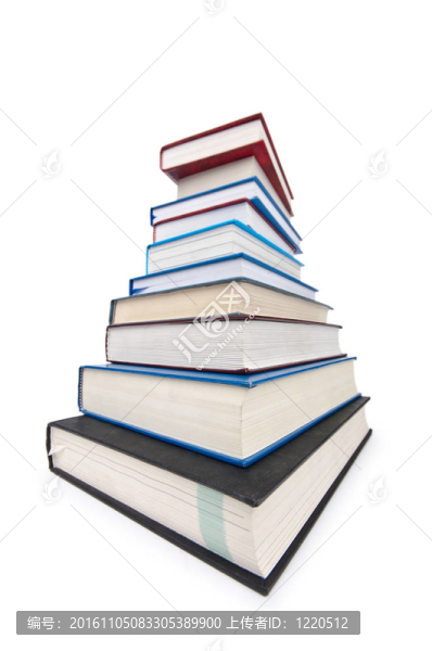 白色高煙囪上的書籍