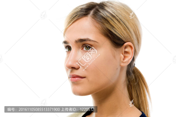 女人的臉不化妝