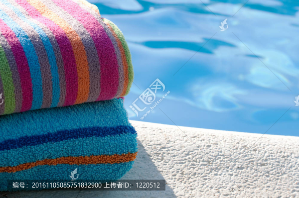 游泳池毛巾