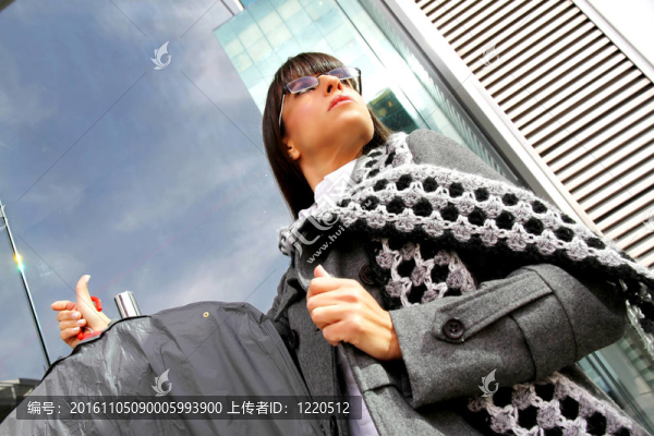 商務(wù)女性布