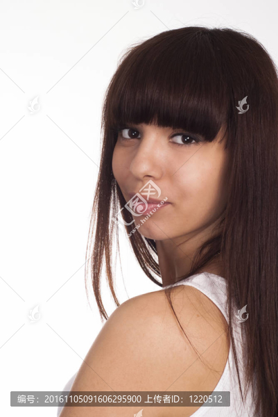 美麗的女孩冒充