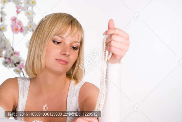 奇妙的女孩與珠