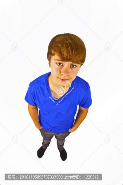 友善的年輕男孩