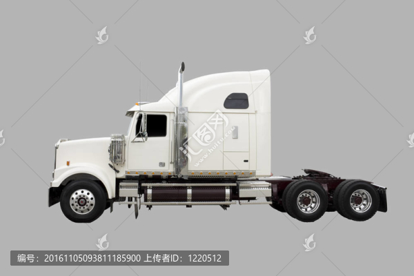 灰色隔離運(yùn)輸卡車