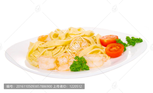通心粉和蝦。準備食物。