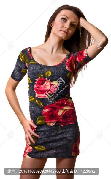 一個(gè)白人背景下孤立的年輕女人的肖像。