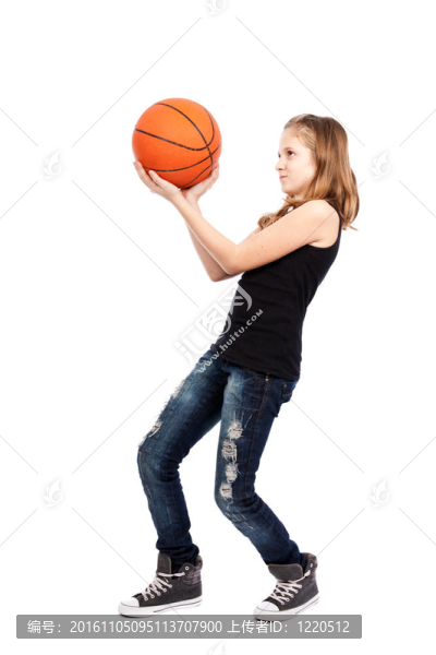 女孩打籃球