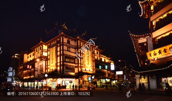 上海豫園古建筑夜景