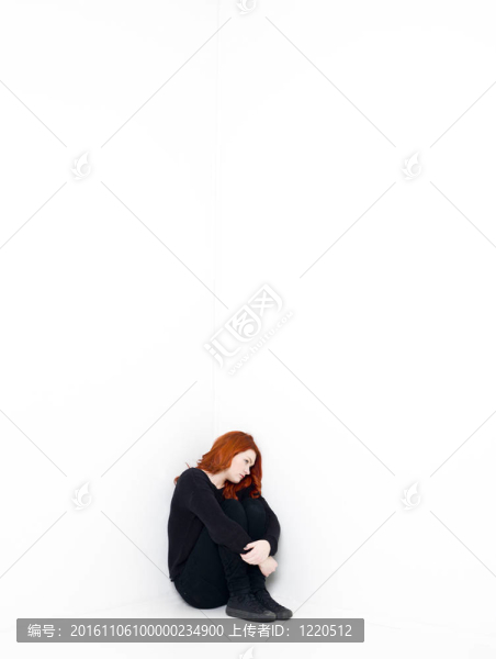 悲傷的女人