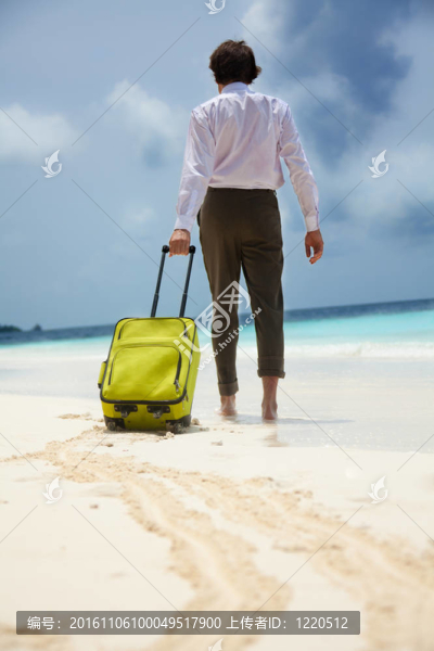 白領(lǐng)和海灘度假