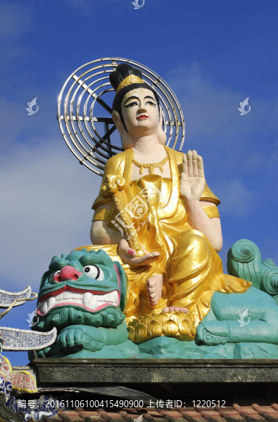 在蔡靈福寶塔的如來佛祖雕像（大叻；越南）