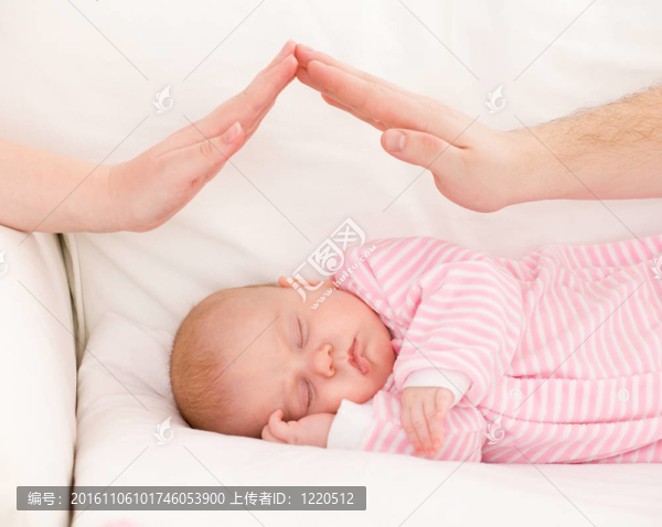 熟睡的嬰兒