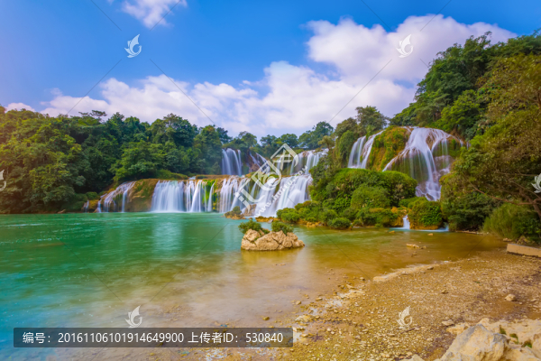 瀑布風(fēng)景