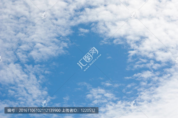 白云和藍天