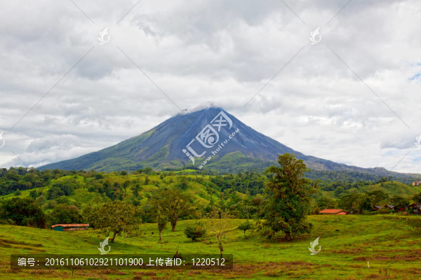 阿雷納火山；哥斯達(dá)黎加