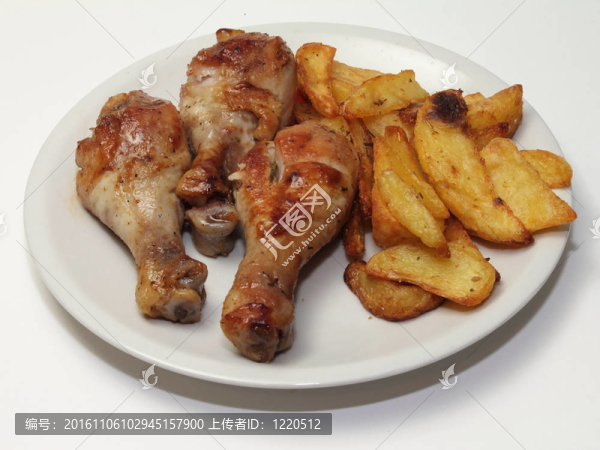 雞肉和土豆；獵人雞；