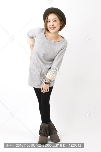 年輕漂亮的女人
