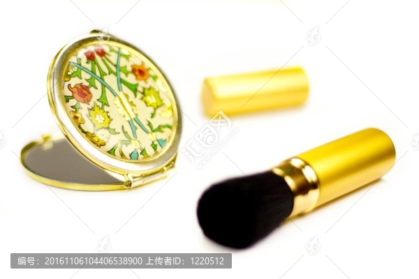 白色背景化妝用品