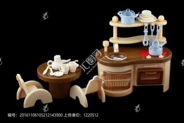 兒童小廚房桌子椅子和家中實施；