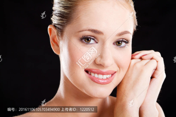 美麗的年輕白人女性