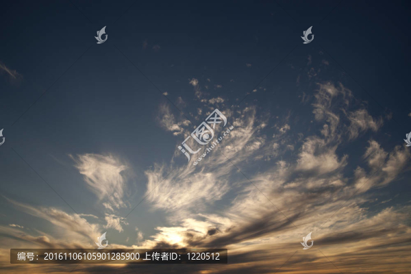 有趣的夜晚的天空