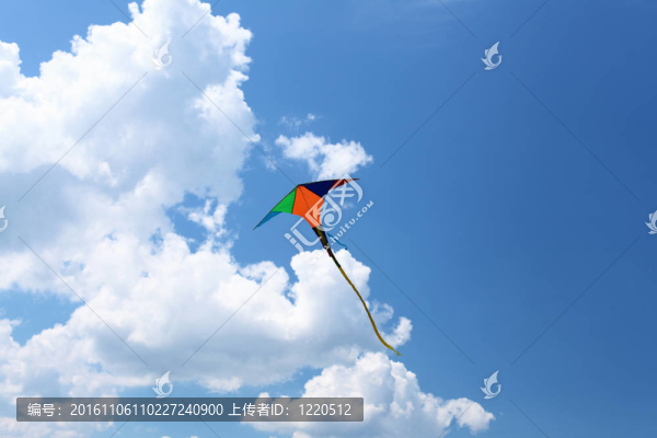 天空中的風(fēng)箏