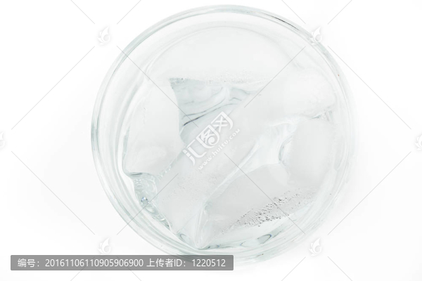 一杯冰水