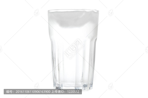 一杯冰水