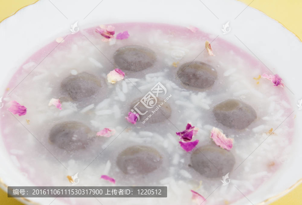 黑糯米與甜白粽