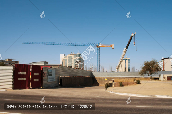 建筑起重機(jī)。