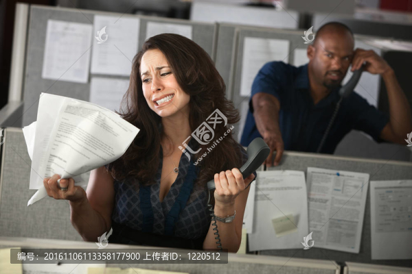 不快樂的女上班族