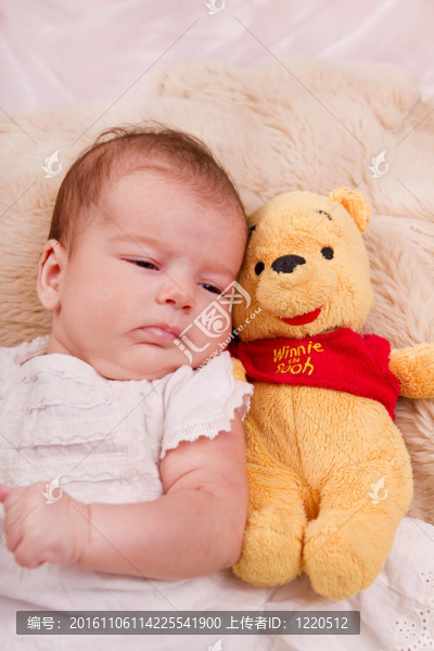 新生的嬰兒