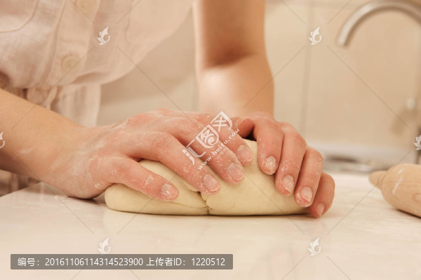 揉面團(tuán)