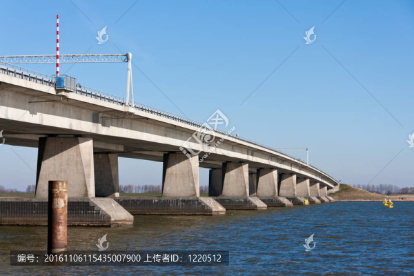 荷蘭大混凝土橋
