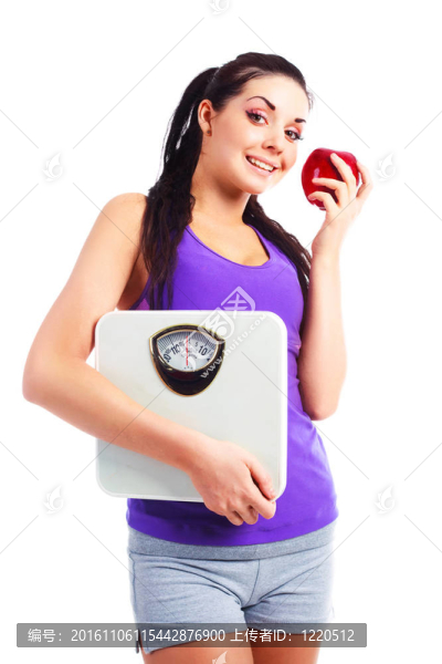 有鱗片和蘋(píng)果的女孩