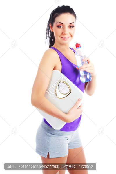 有鱗和水的女孩