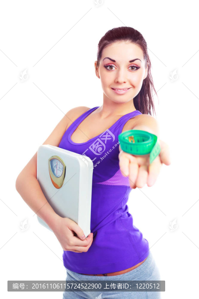 帶測量帶的女孩