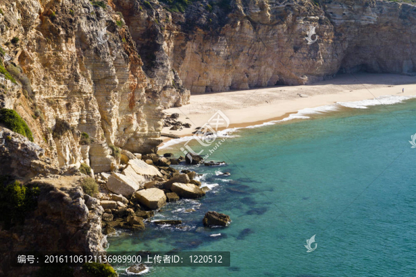 在薩格里什美麗的海灘