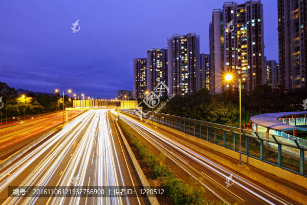 夜間公路交通