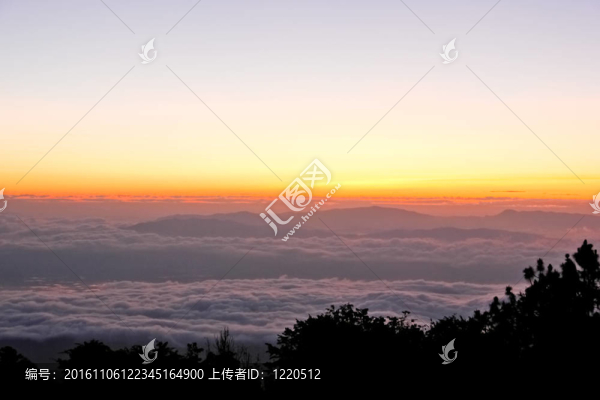 山上日落